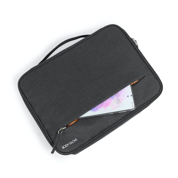 This Body Glove Tech Storage Bag keeps all your electronic accessories and 12" Tablet organized. Perfect for travelling & business trips.